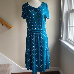 LL Bean comfortable blue dress with white polka dots and pockets
